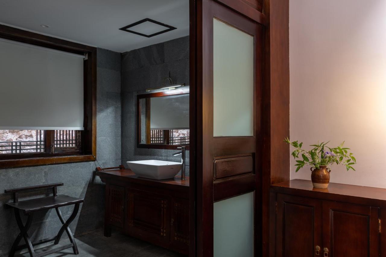 Jun Bo Xuan Boutique Hotel Ліцзян Екстер'єр фото