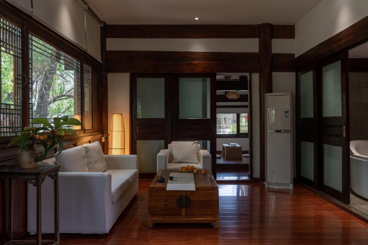 Jun Bo Xuan Boutique Hotel Ліцзян Екстер'єр фото